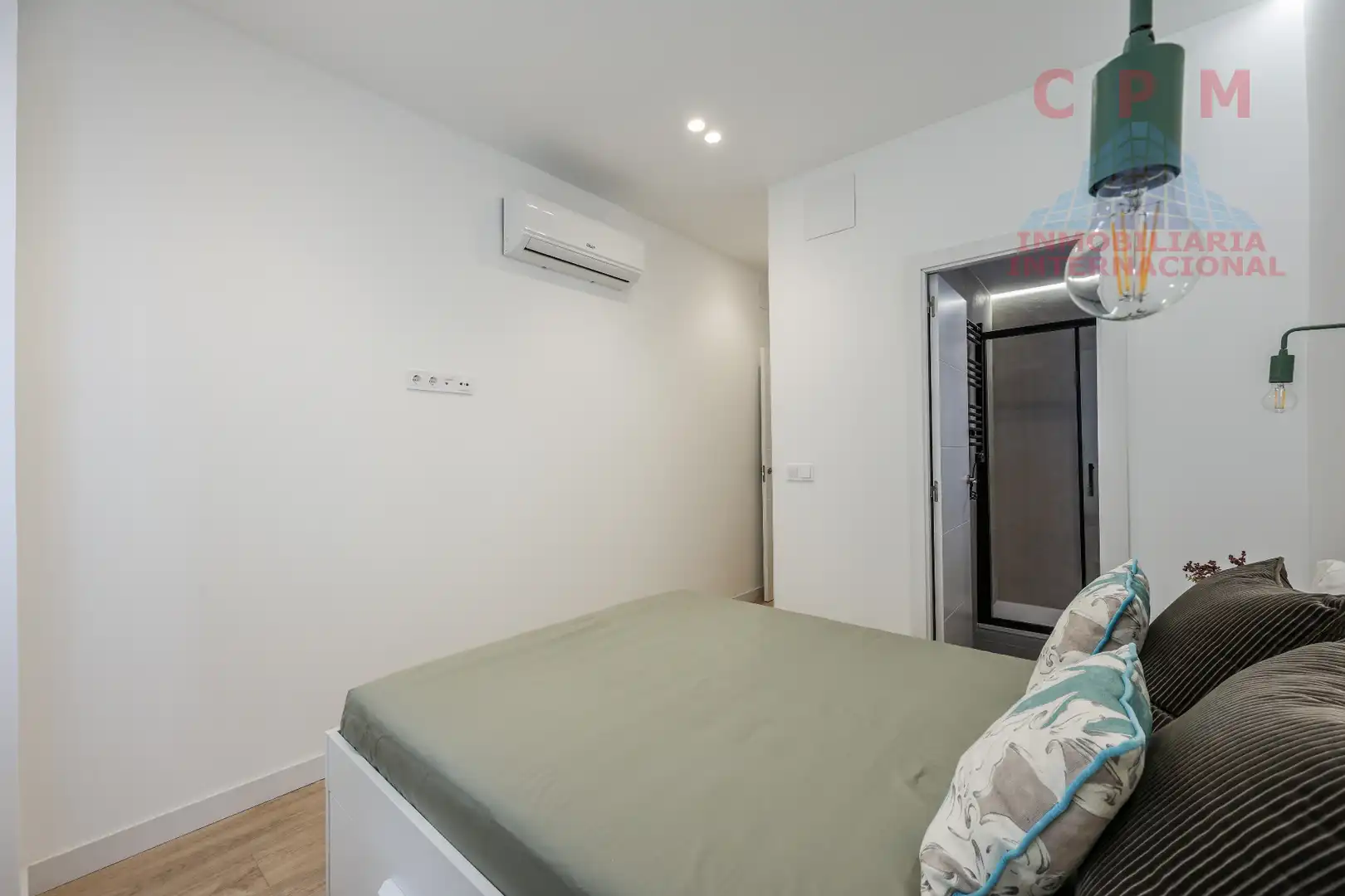 Schlafzimmer von Wohnung zur Miete in Madrid mit Klimaanlage, Heizung und Parkett