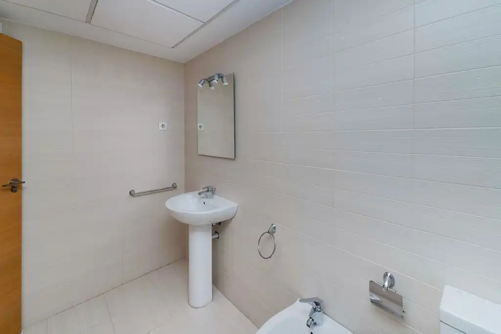 Baño de Piso en venta en Alicante / Alacant con Piscina