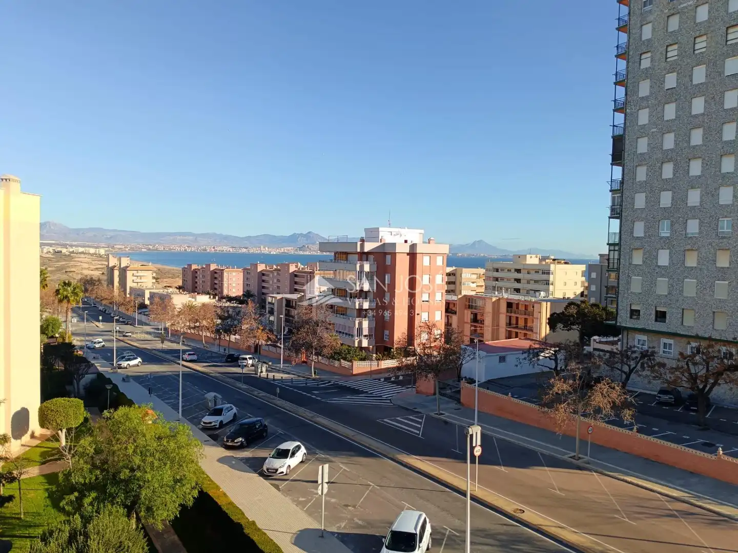 Apartamento de alquiler en Los Arenales del Sol