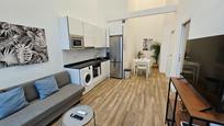Living room of Apartment for sale in  Madrid Capital  with Air Conditioner, Heating and Alarm