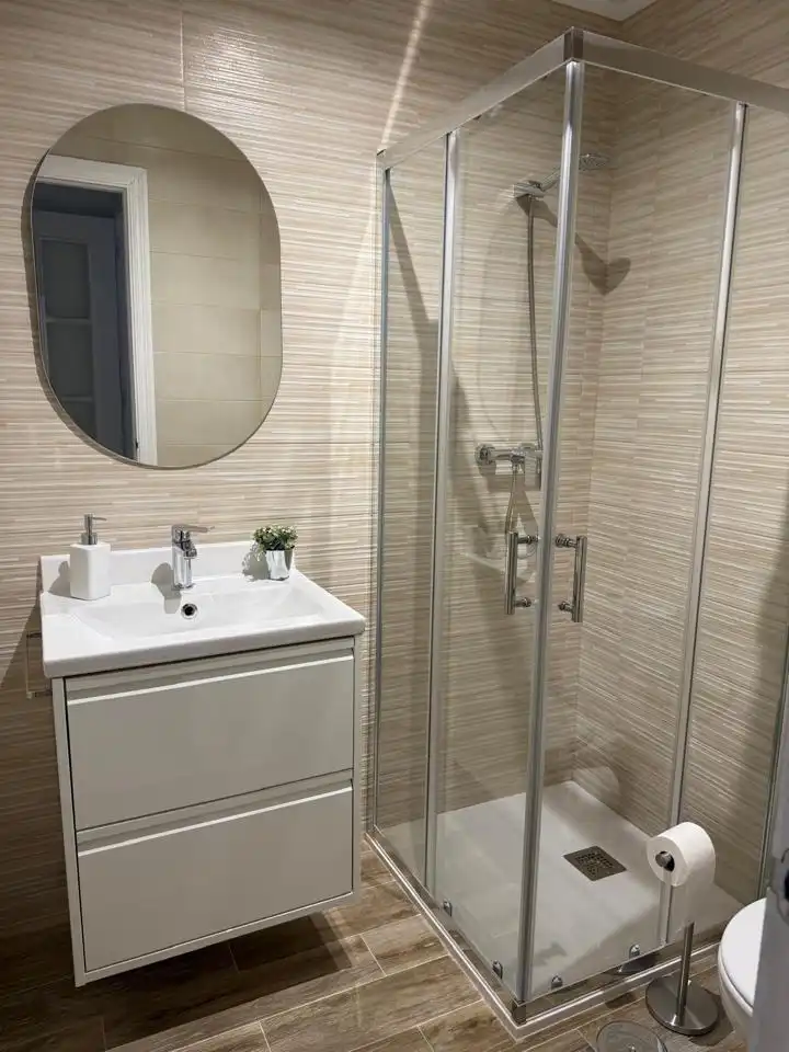Baño de Piso de alquiler en Sanlúcar de Barrameda con Aire acondicionado y Amueblado