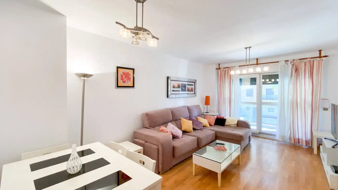 Living room of Flat for rent in Málaga  with Air Conditioner, Heating and Parquet flooring