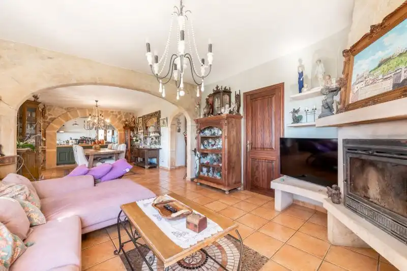 Sala d'estar de Finca rústica en venda en Son Servera amb Jardí privat, Terrassa i Moblat