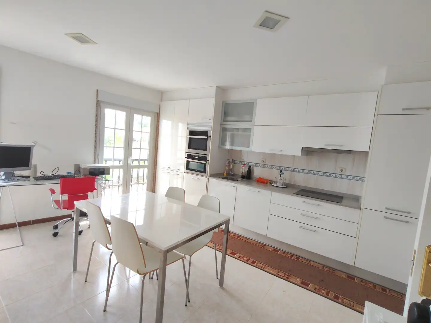 Kitchen of Flat for sale in Ribeira  with Storage room and Furnished
