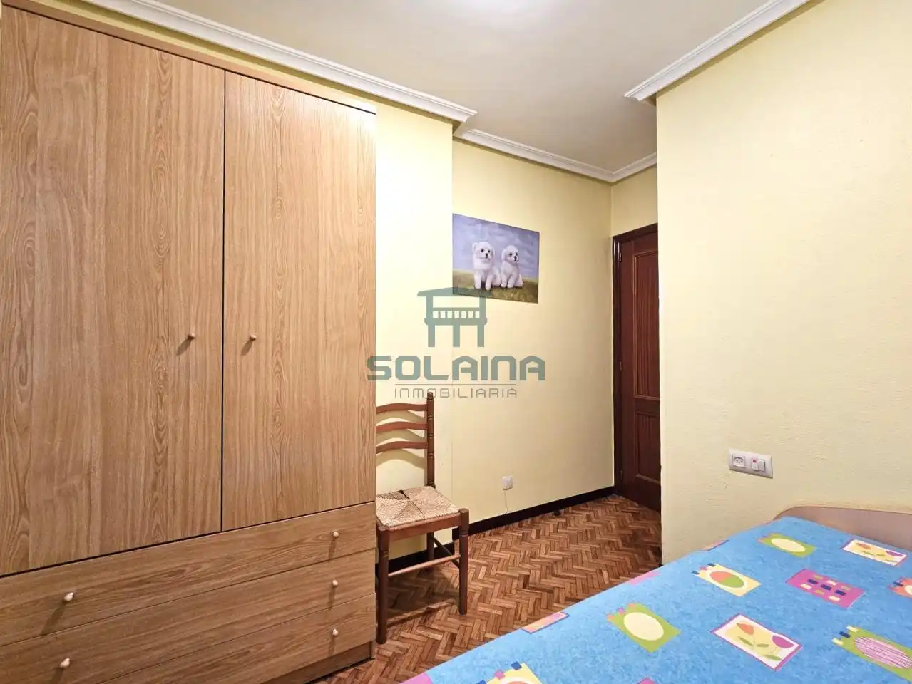 Habitación de Piso en venta en Ourense Capital  con Calefacción, Trastero y Amueblado
