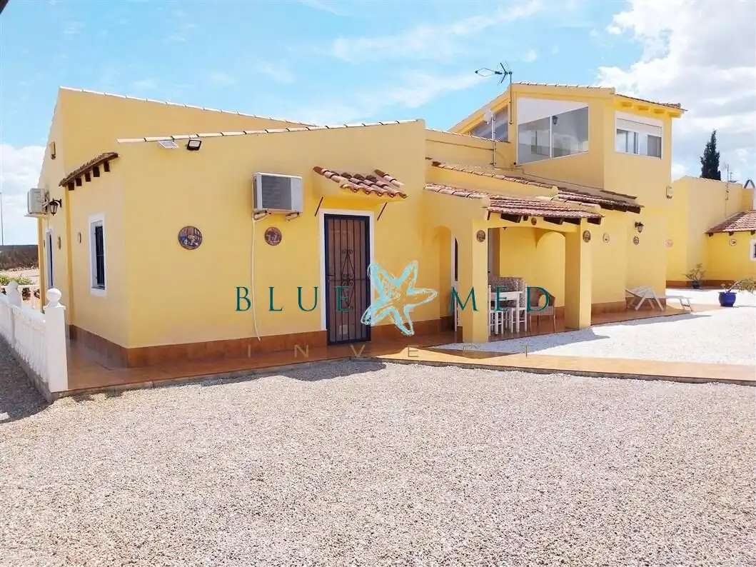 Vista exterior de Casa o chalet en venta en Alhama de Murcia con Aire acondicionado, Calefacción y Jardín privado