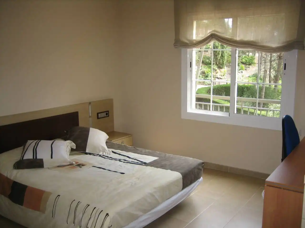 Casa amb jardí en venda a Calle Doctor Trueta, imagen 11