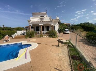 Landhaus mit Pool zum Verkauf in Vélez-Málaga ciudad
