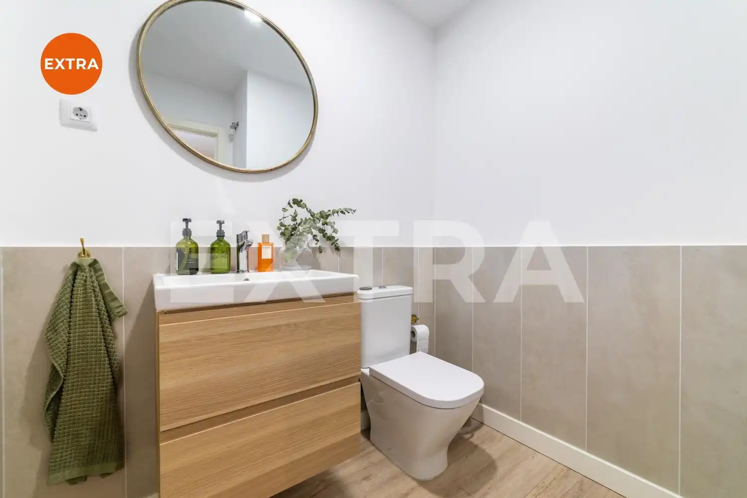 Bathroom of Houses for sale in Alcalá de Henares  with Air Conditioner, Heating and Private garden