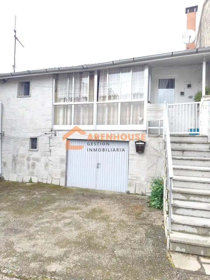 Casa en venda a O Carballiño