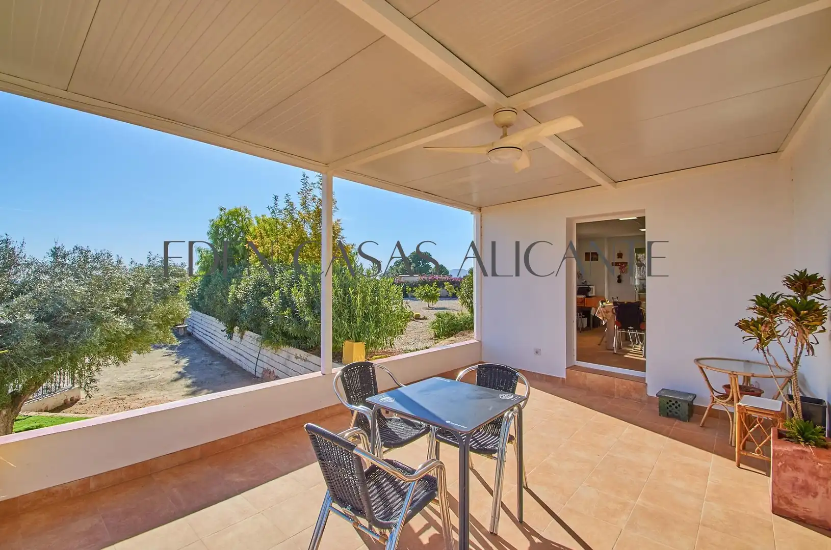 Terrassa de Casa o xalet en venda en Alicante / Alacant amb Aire condicionat, Jardí privat i Terrassa