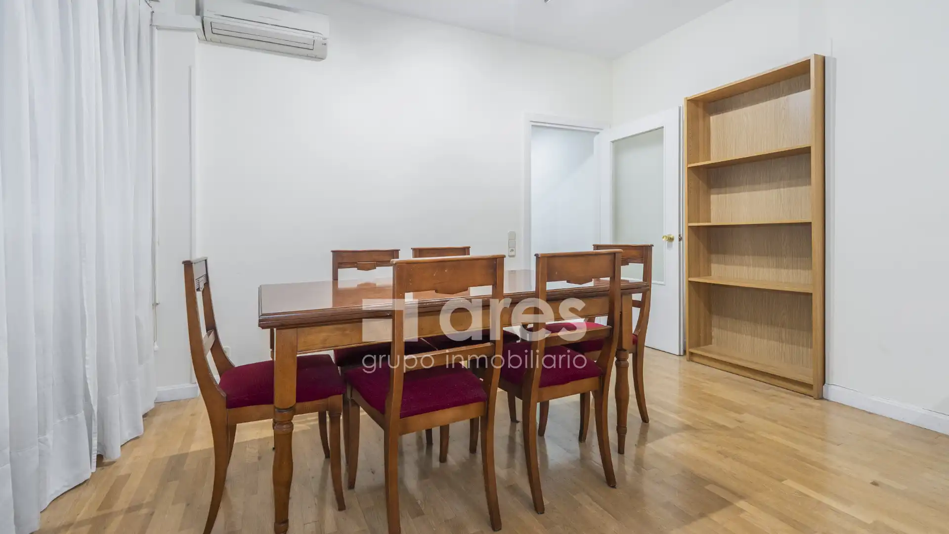 Comedor de Piso en venta en  Madrid Capital con Aire acondicionado y Calefacción