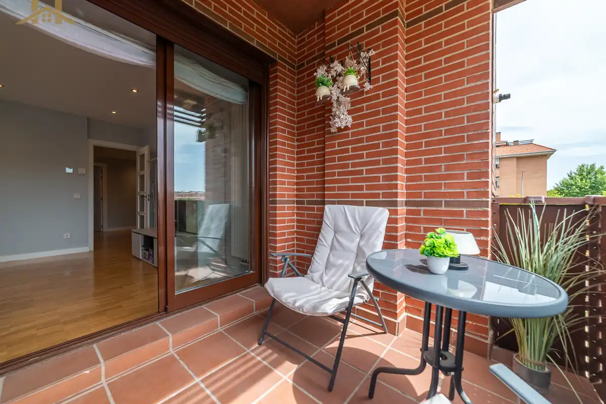 Terrasse von Wohnung zum Verkauf in Boadilla del Monte mit Klimaanlage, Heizung und Abstellraum