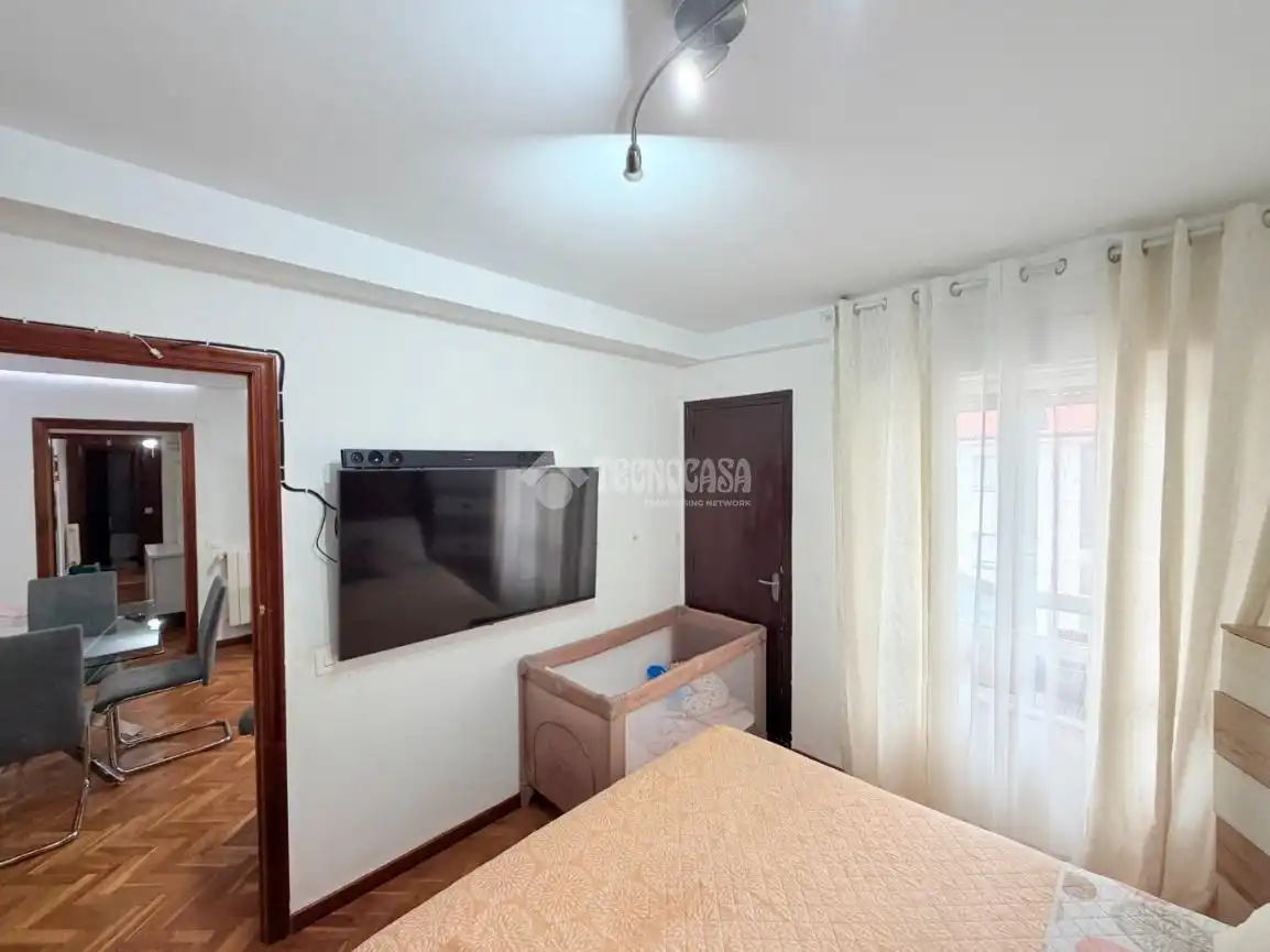 Habitación de Piso en venta en Segovia con Balcón