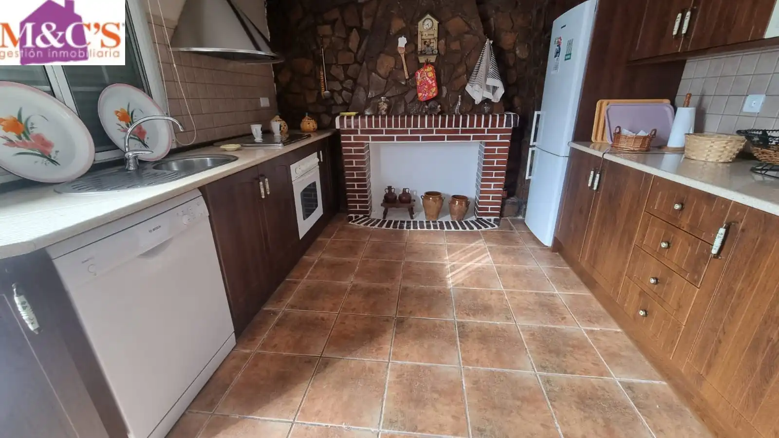 Cuina de Casa o xalet en venda en Cabezarrubias del Puerto amb Aire condicionat, Calefacció i Jardí privat