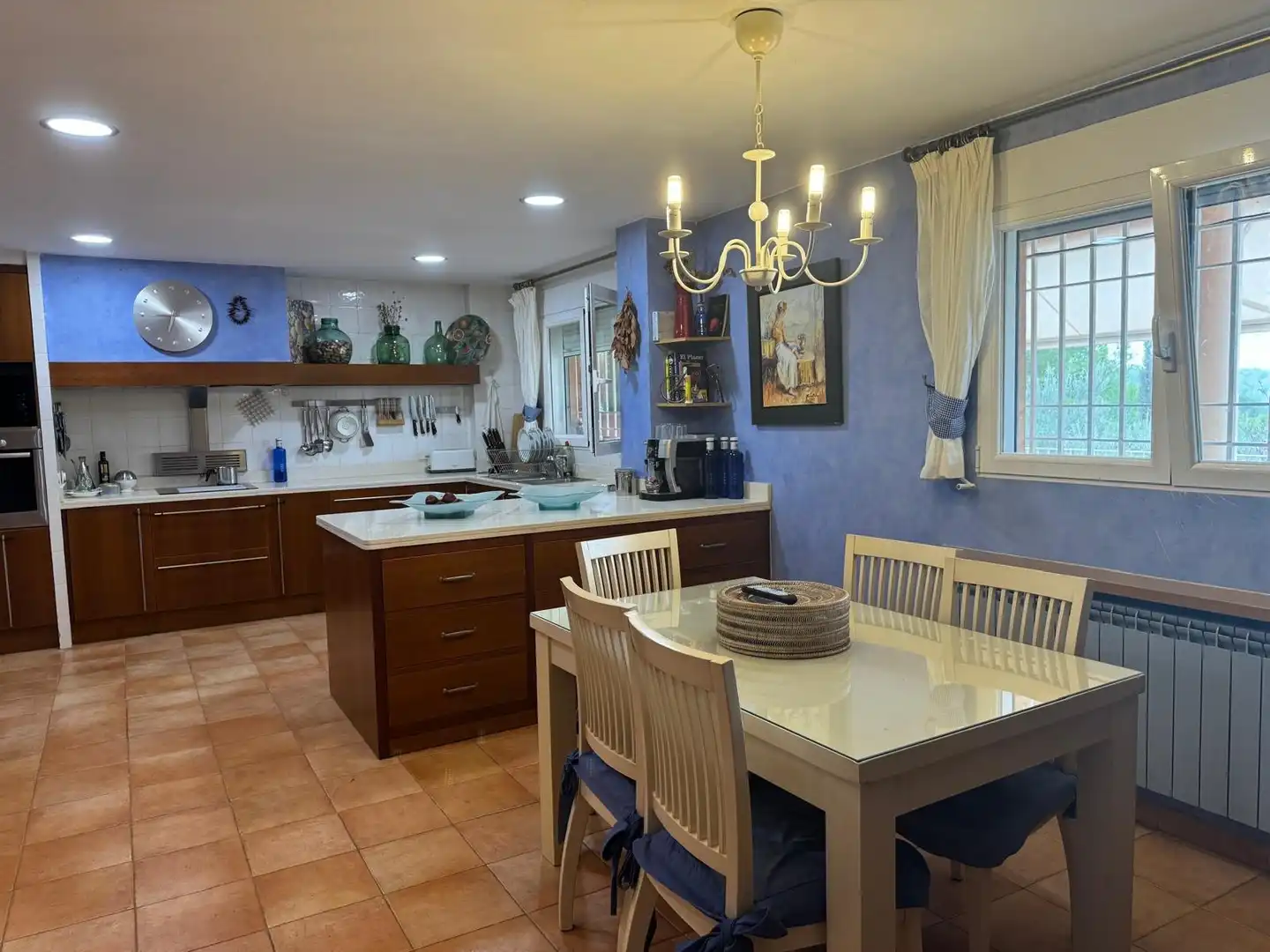 Cuina de Casa o xalet en venda en Borriol amb Aire condicionat, Jardí privat i Terrassa