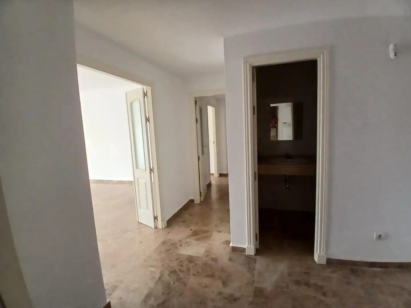 Flat with pool for sale in San Pedro de Alcántara, imagen 13