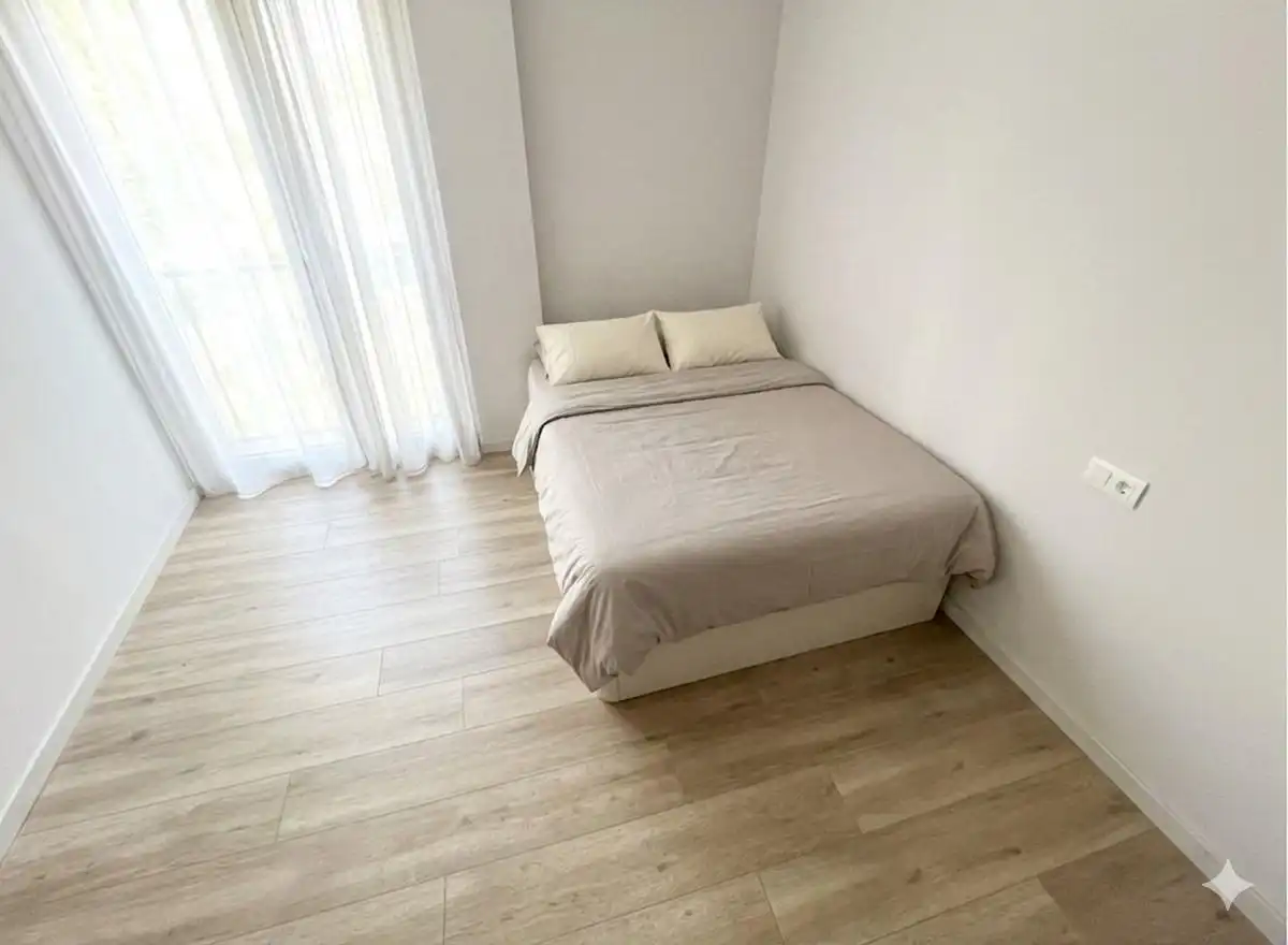 Bedroom of Study for sale in Madrid  with Air Conditioner and Heating
