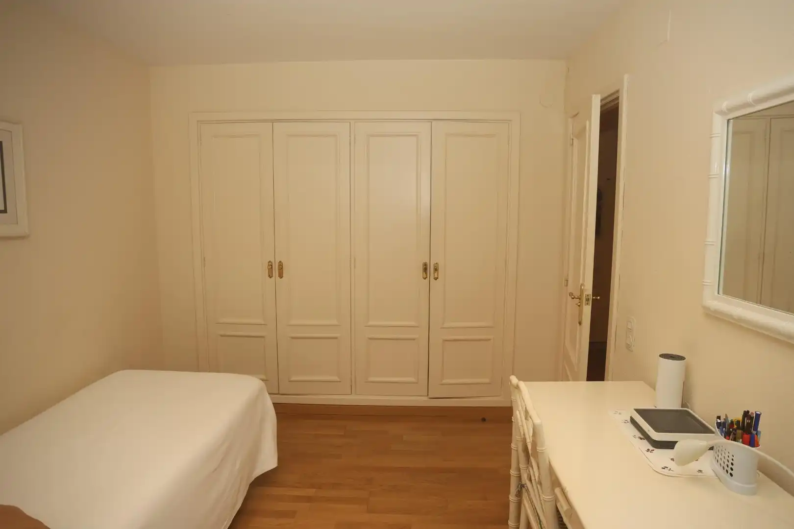 Schlafzimmer von Erdgeschoss zur Miete in Rocafort mit Klimaanlage, Heizung und Möbliert