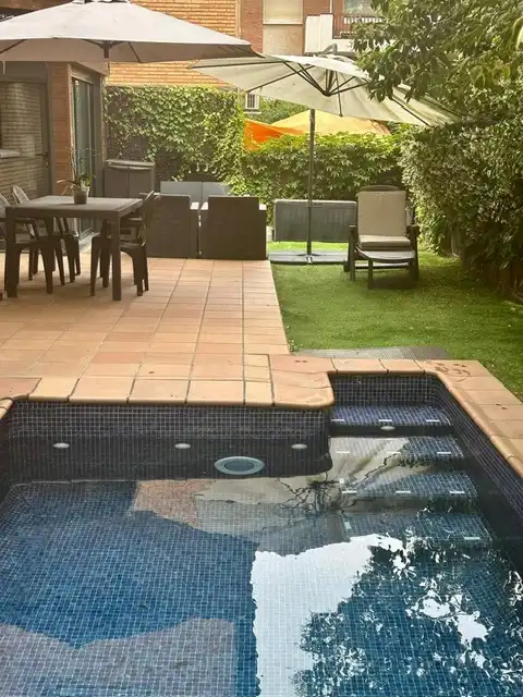 Terraza de Planta baja de alquiler en Sant Cugat del Vallès con Calefacción, Jardín privado y Parquet