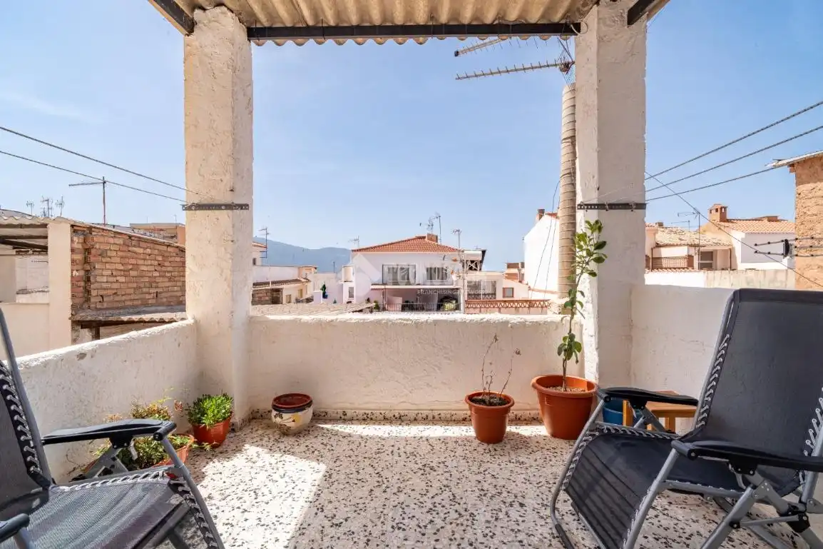 Terrasse von Einfamilien-Reihenhaus zum Verkauf in Lanjarón mit Klimaanlage, Heizung und Terrasse