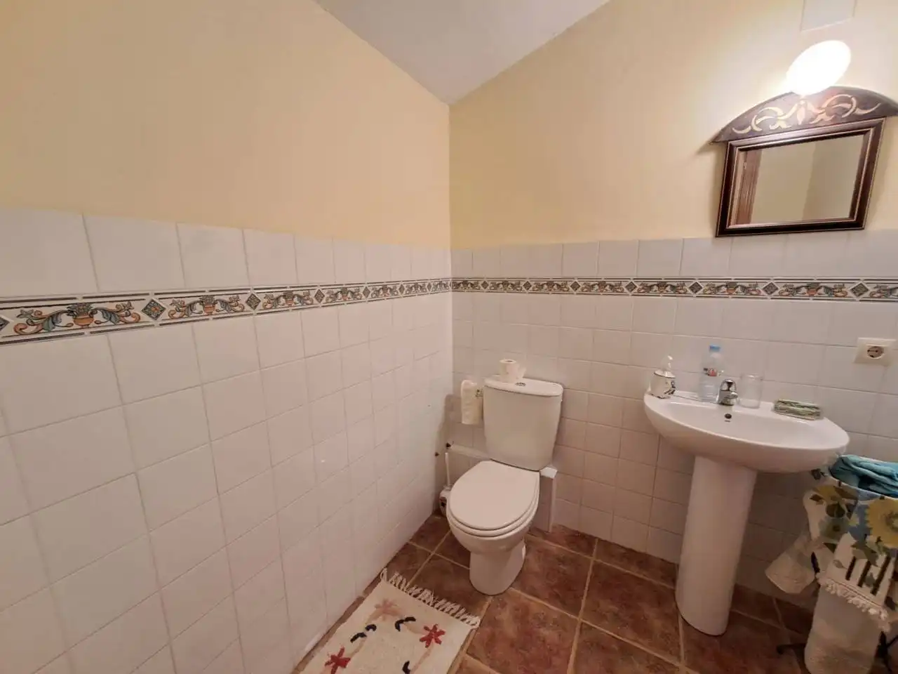 Baño de Casa adosada en venta en Villagonzalo Pedernales con Calefacción, Jardín privado y Terraza