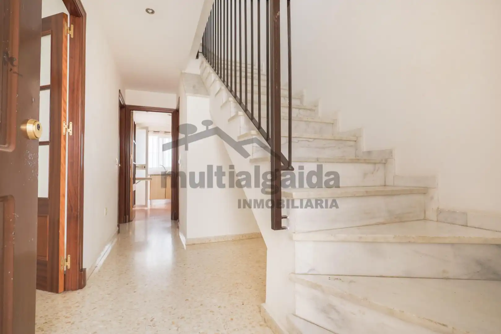Casa adosada en venta en Sanlúcar de Barrameda con Jardín privado