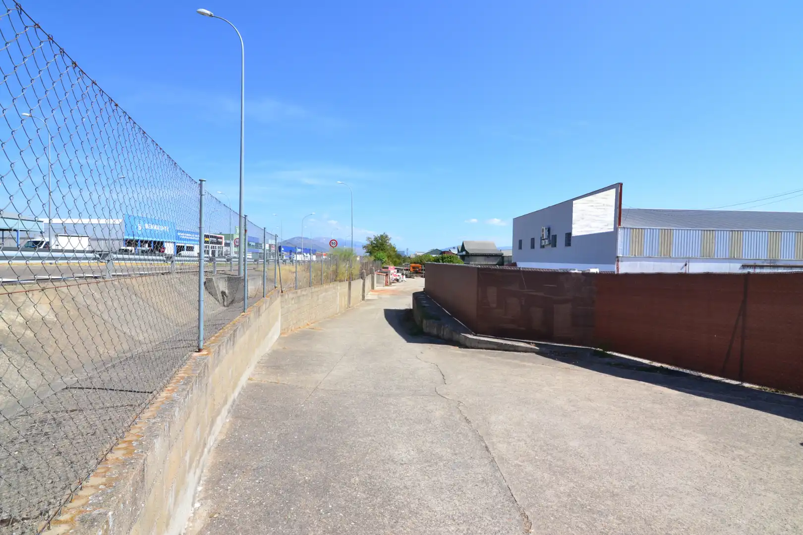 Nau industrial en venda a Avenida Martín Palomino 69, imagen 3