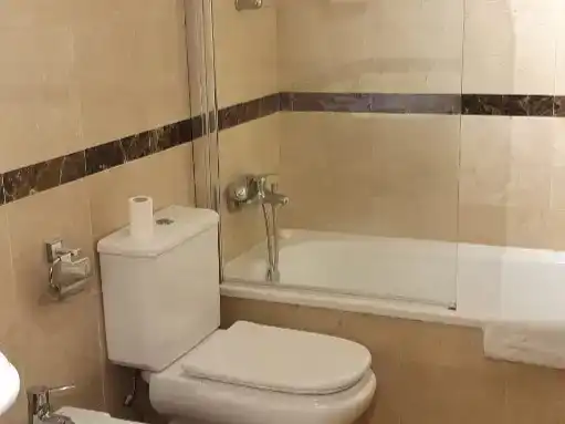Bany de Estudi de lloguer en Vigo 