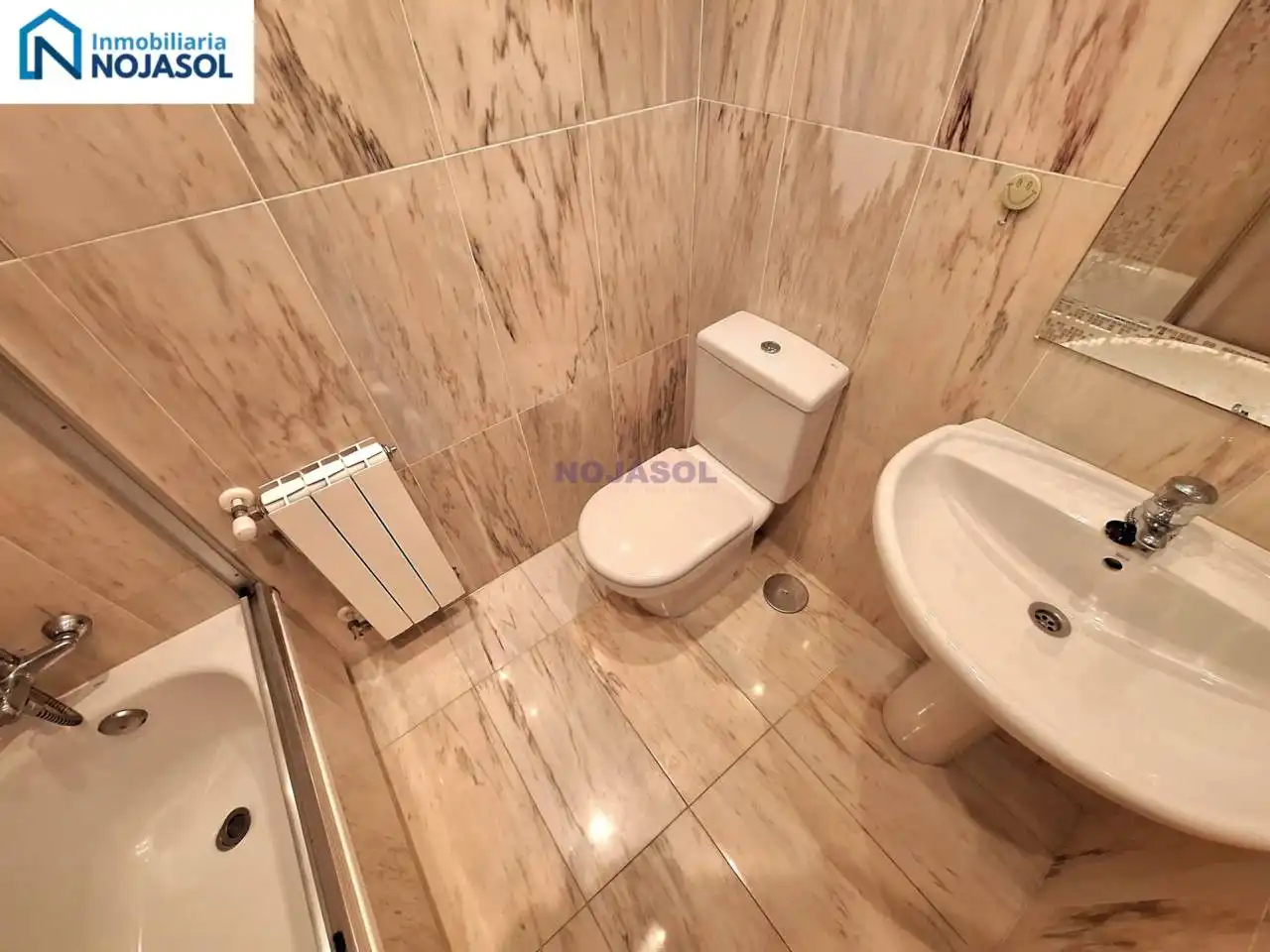 Badezimmer von Wohnungen zur Miete in Noja mit Heizung, Privatgarten und Terrasse