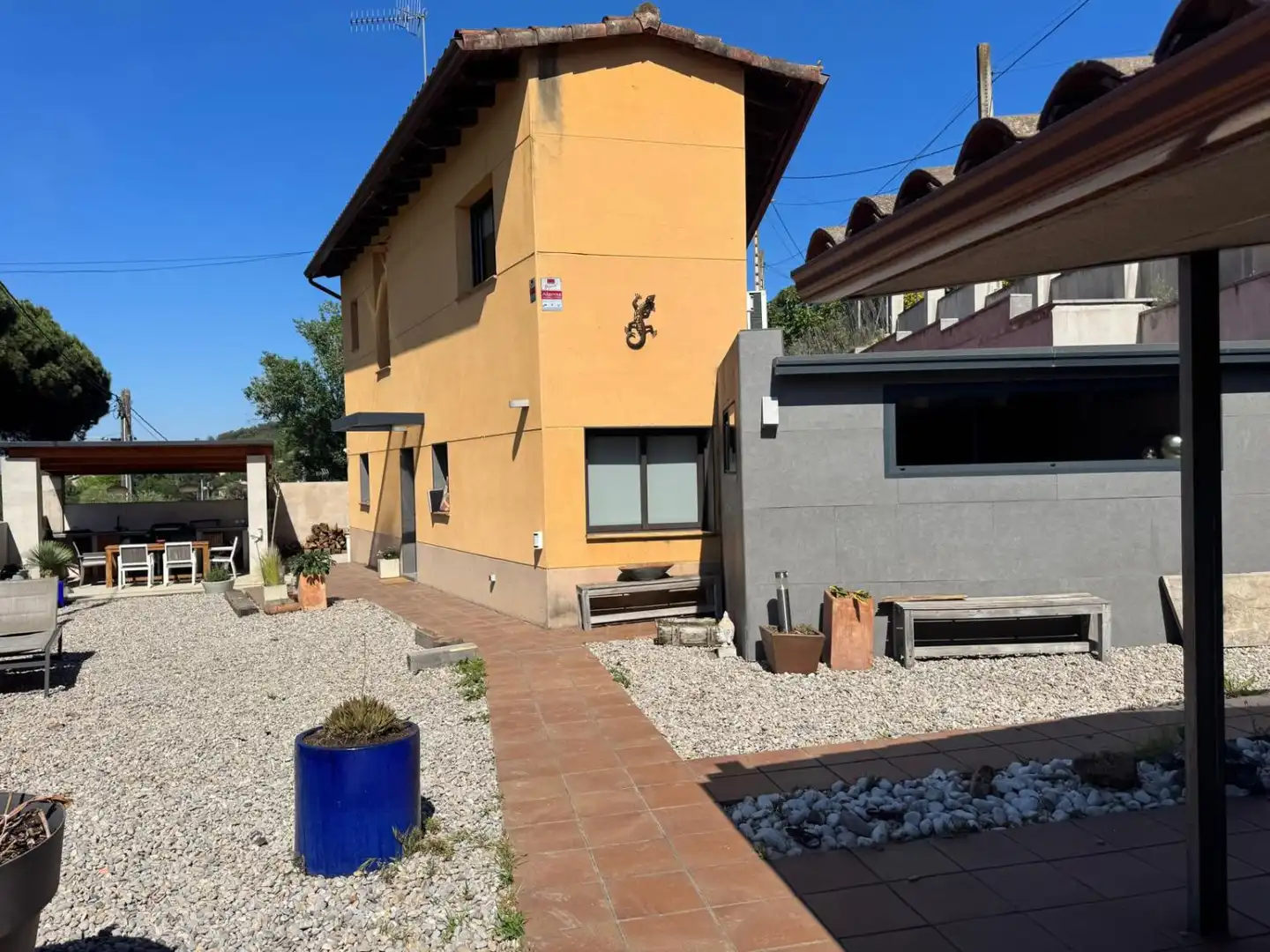 Vista exterior de Casa o xalet en venda en Vallgorguina amb Aire condicionat, Calefacció i Traster