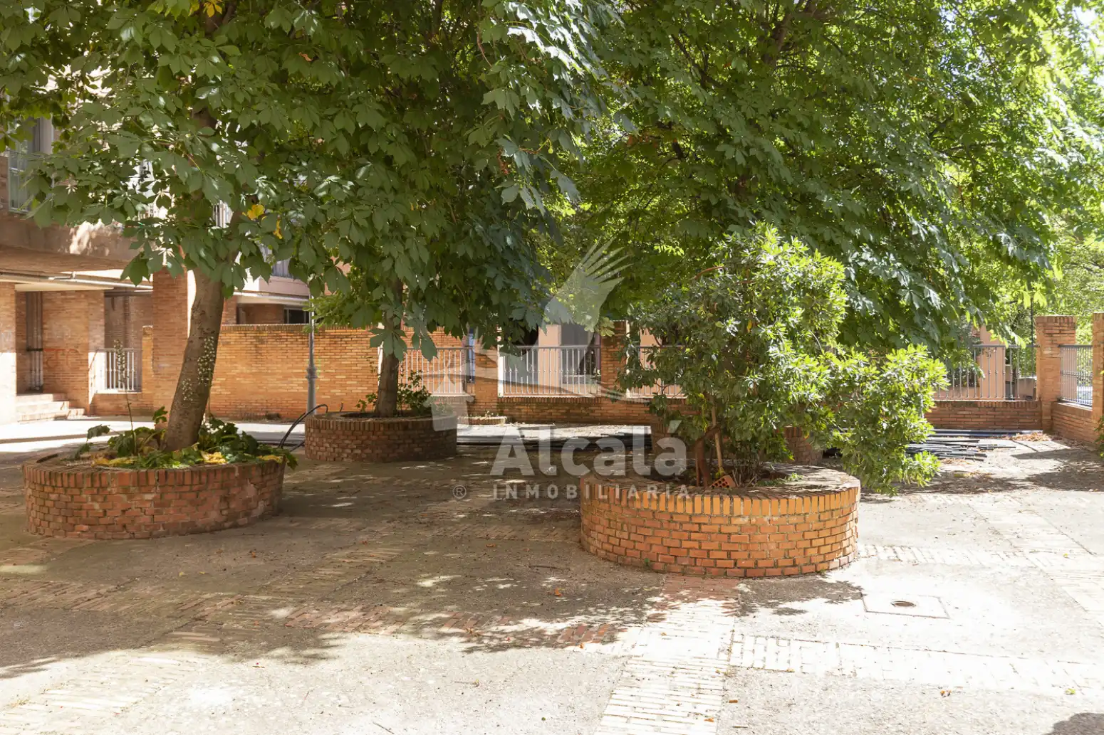 Jardín de Piso en venta en Madrid con Calefacción y Terraza