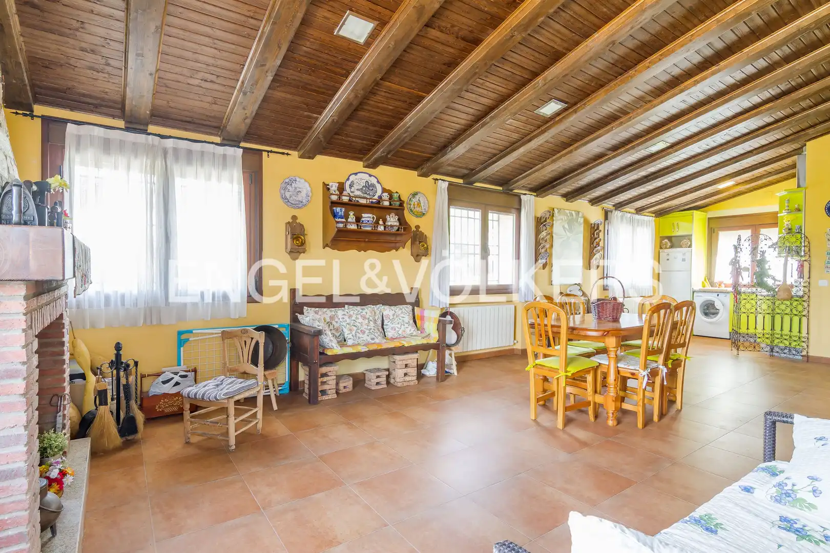 Sala de estar de Casa o chalet en venta en Berzocana con Calefacción, Jardín privado y Terraza