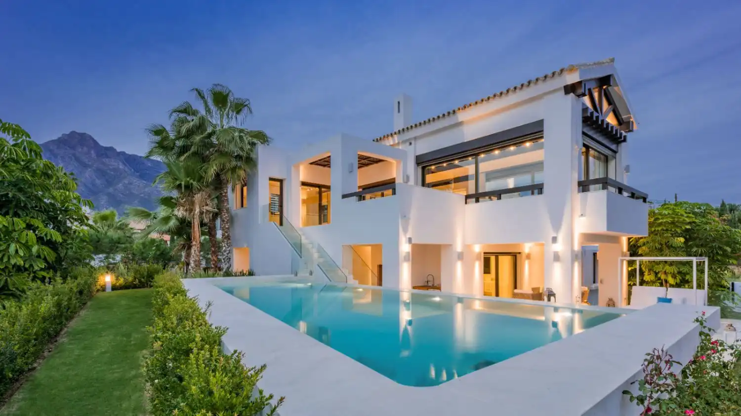 Vista exterior de Casa o chalet de alquiler en Marbella con Aire acondicionado, Calefacción y Terraza