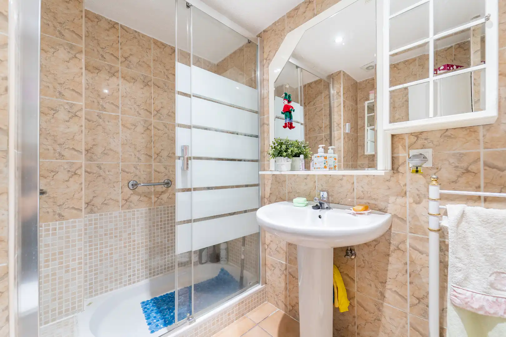 Bathroom of Flat for sale in Móstoles  with Heating, Terrace and Oven