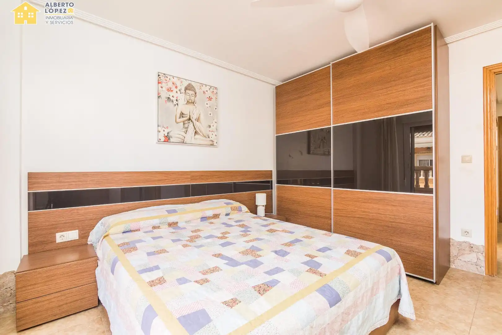 Habitación de Casa adosada en venta en Elche / Elx con Aire acondicionado, Calefacción y Balcón