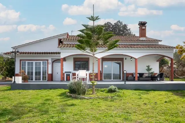 Außenansicht von Country house zum Verkauf in La Riera de Gaià mit Klimaanlage, Heizung und Privatgarten