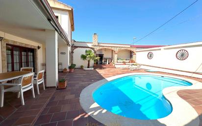 Swimming pool of House or chalet for sale in Machacón  with Heating, Private garden and Terrace