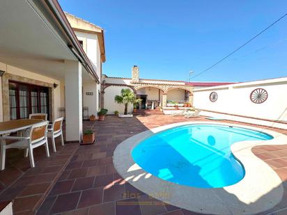 Swimming pool of House or chalet for sale in Machacón  with Heating, Private garden and Terrace