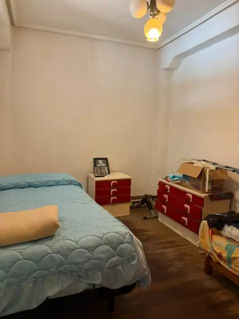Bedroom of Flat for sale in Deusto