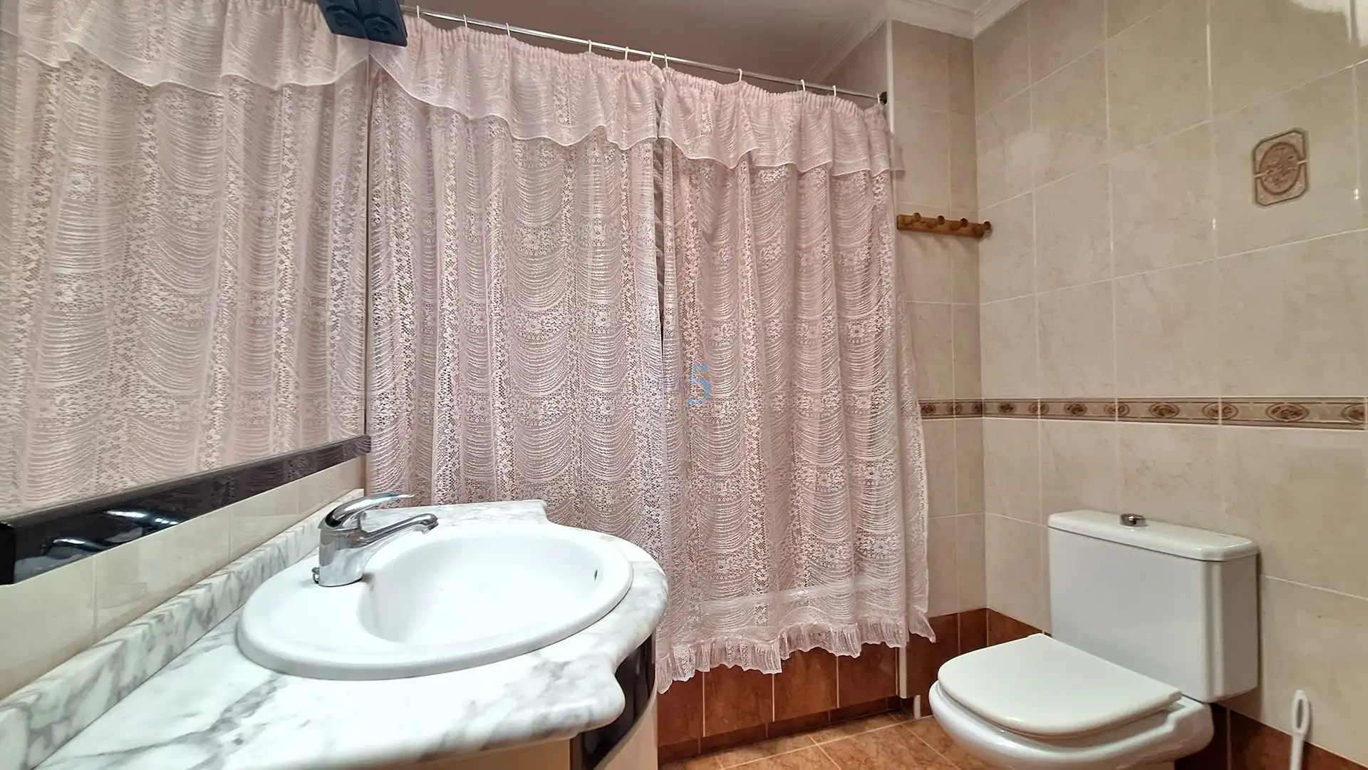 Baño de Casa o chalet en venta en Almoradí con Terraza, Trastero y Amueblado