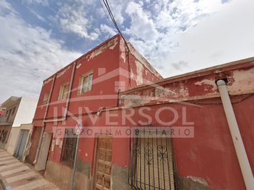 Maison à vendre à Calle Antonio Vallejo