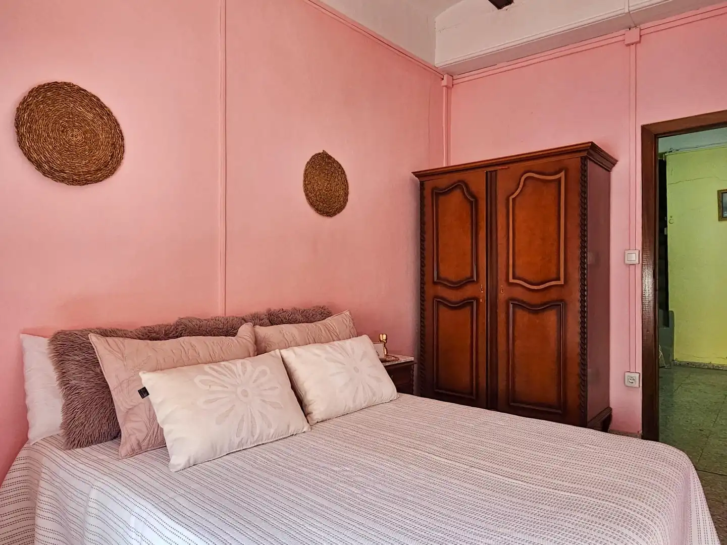 Habitación de Local en venta en Ròtova con Aire acondicionado y Amueblado