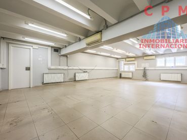 Oficina amb ascensor en venda a Tetuán