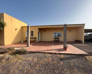 Vista exterior de Casa o xalet en venda en Tuineje amb Terrassa