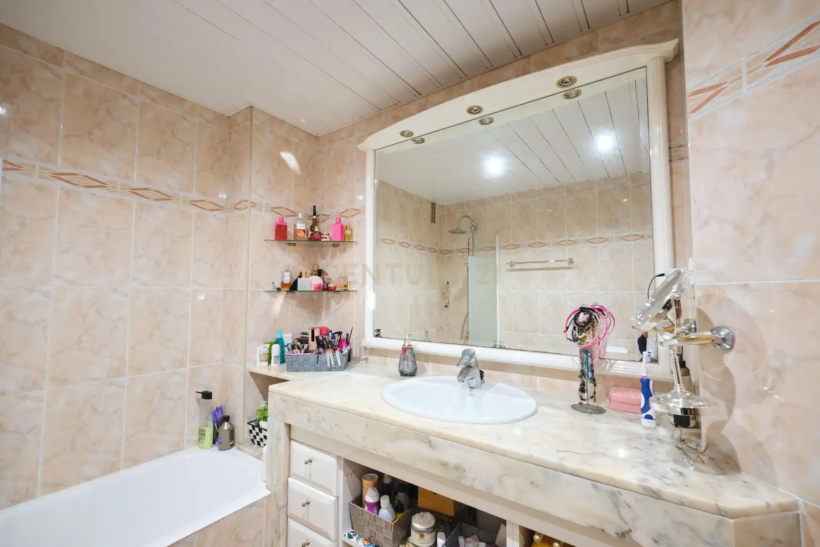 Baño de Apartamento en venta en Sant Boi de Llobregat con Trastero