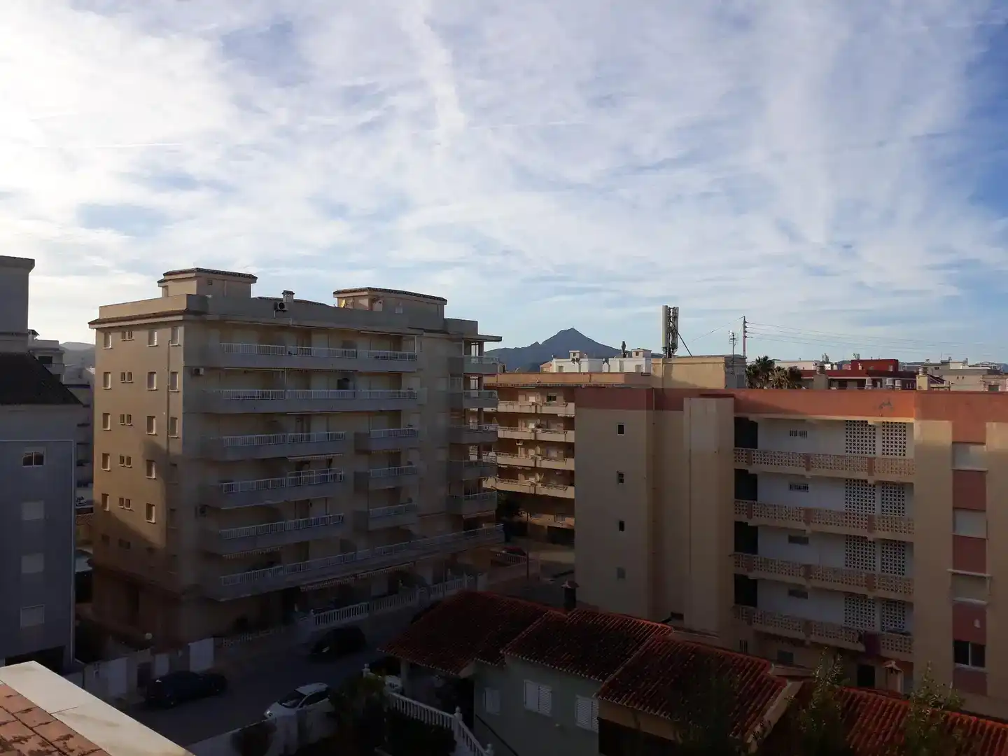 Außenansicht von Wohnung zum Verkauf in Daimús mit Klimaanlage, Schwimmbad und Balkon