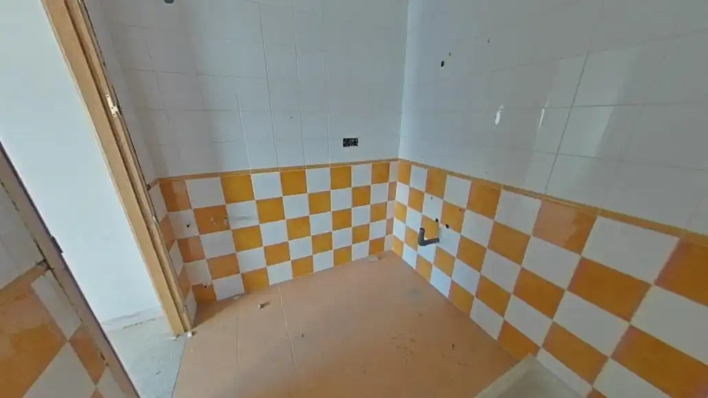 Bathroom of Flat for sale in Puertollano  with Swimming Pool