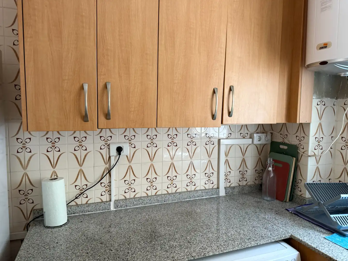 Kitchen of Flat for sale in Valencia  with Air Conditioner and Storage room