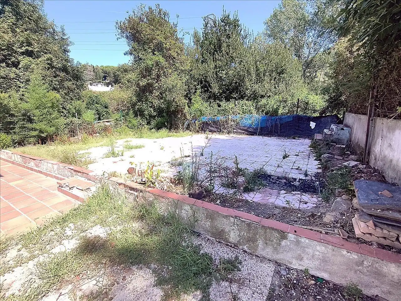 Houses for sale in Vallgorguina